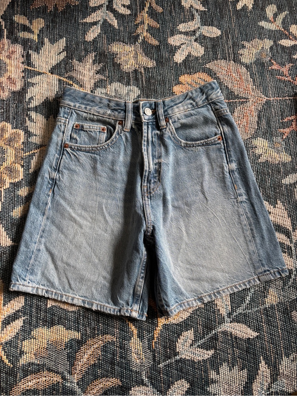 Zara Women’s Denim Jean Shorts Size 2